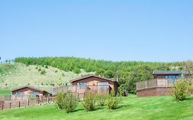 Kingfisher Lodge With Hot Tub