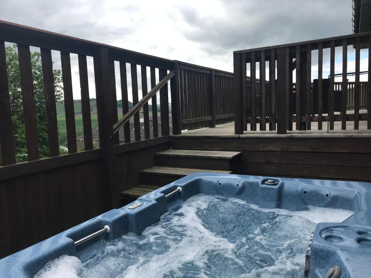 Kingfisher Lodge With Hot Tub Cupar Exterior photo